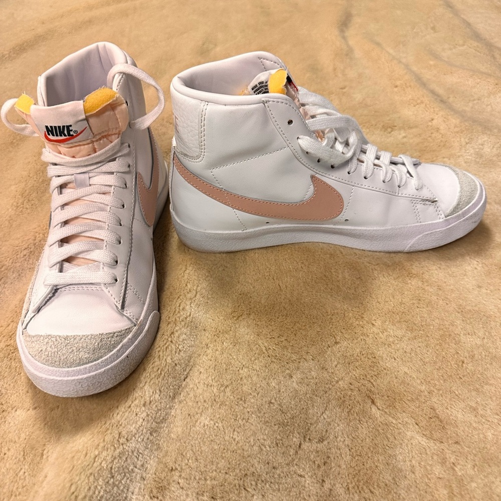 Nike Women’s Blazer Mid White Peach High-Top Sneakers - Soft Pink Swoosh
